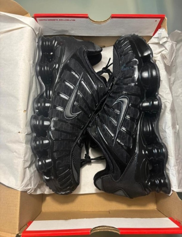 Nike shox tl black taille 44,5 2