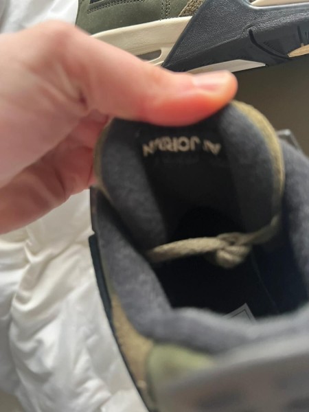 Jordan 4 olive t36,5