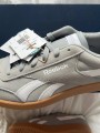Reebok basse grise t44,5