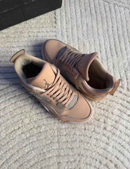 Jordan 4 Shimmer Rose Beige - 39