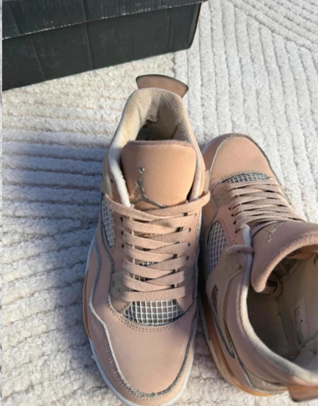 Jordan 4 Shimmer Rose Beige - 39 2