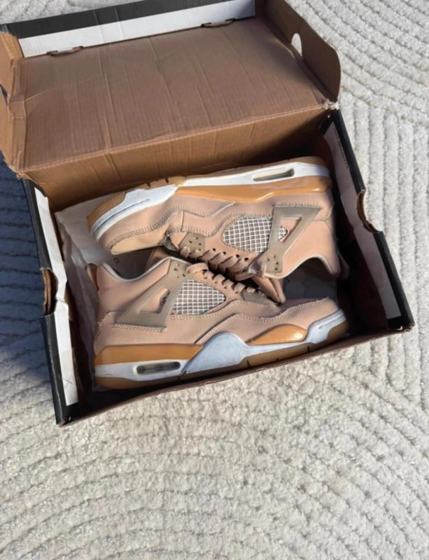 Jordan 4 Shimmer Rose Beige - 39 2