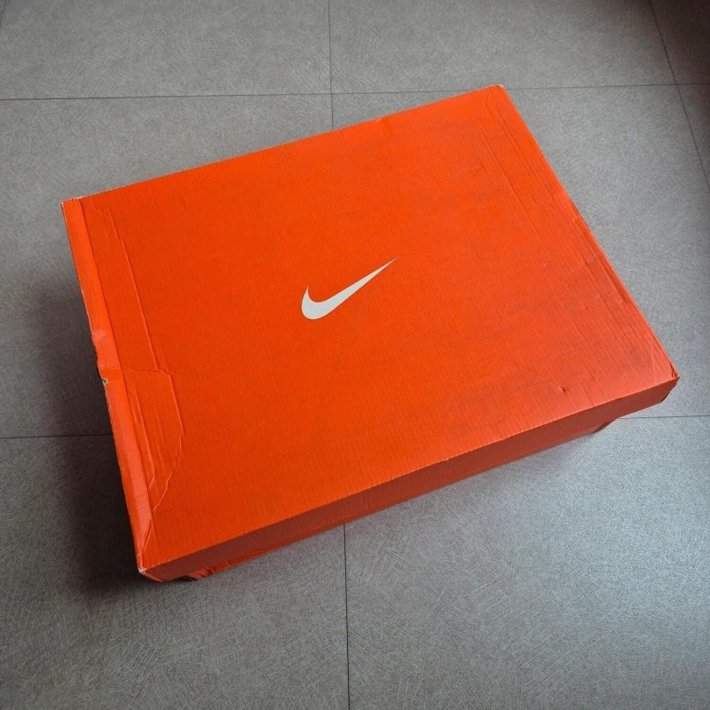 Kobe 5 "Miles Davis" 2