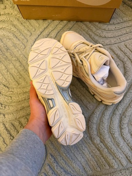 Asics Gel NYC oatmeal bisque beige cream - 39