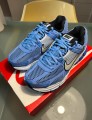 Nike Zoom vomero 5 bleu taille 38,5