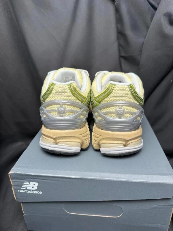 New Balance 1906R Pastel Pack - Taille 42,5 2