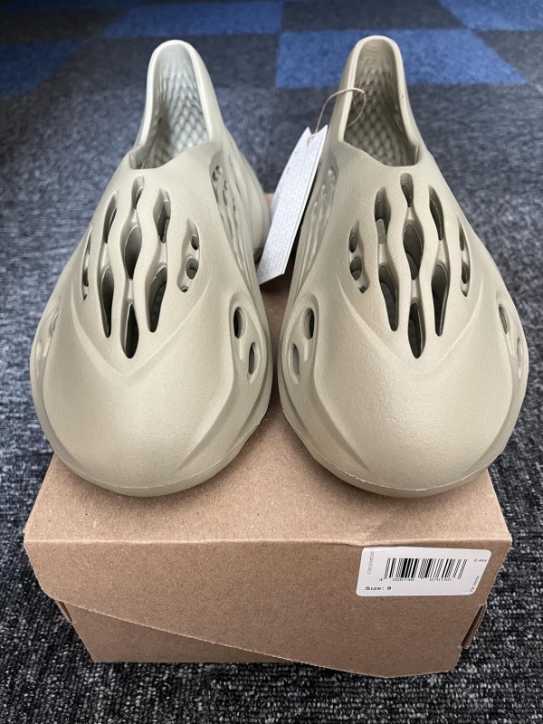 adidas Yeezy Foam RNR Stone Salt 2