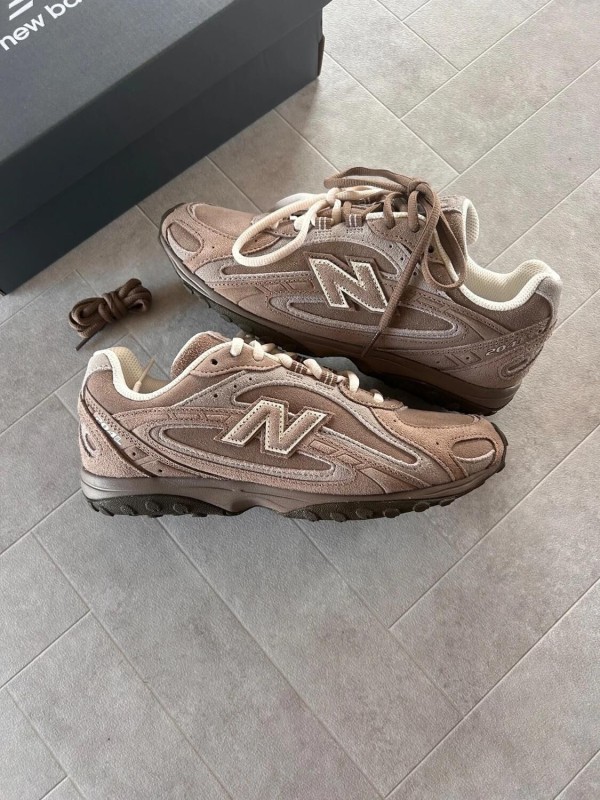 New Balance 204l mushroom brown arid stone cream white