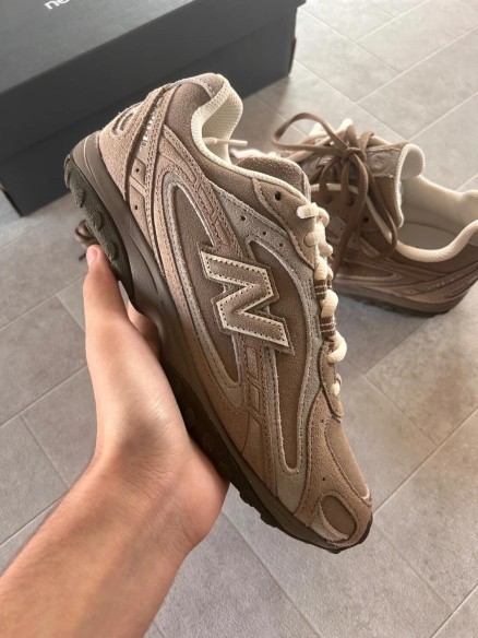 New Balance 204l mushroom brown arid stone cream white