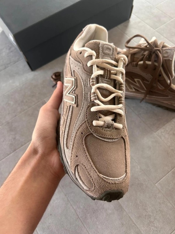New Balance 204l mushroom brown arid stone cream white 2