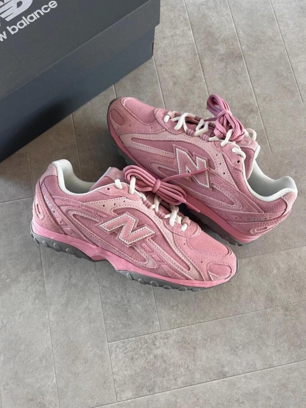 New Balance NAKED 204l pink overdye white