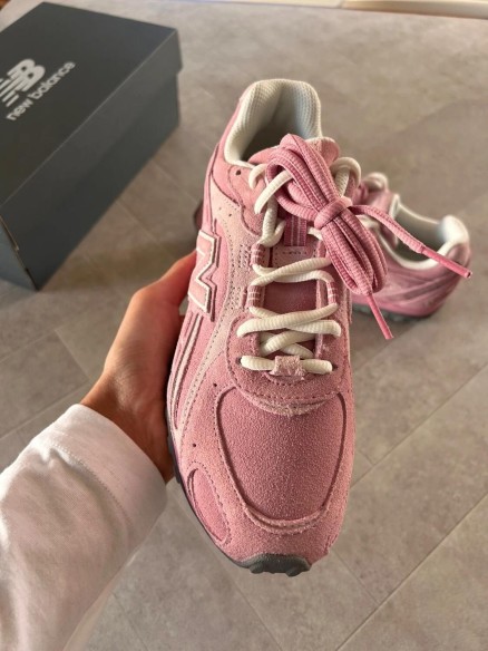 New Balance NAKED 204l pink overdye white