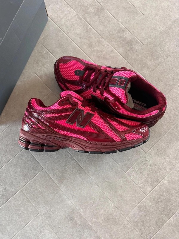 New Balance 1906R unisex pink trail mix maroon 2