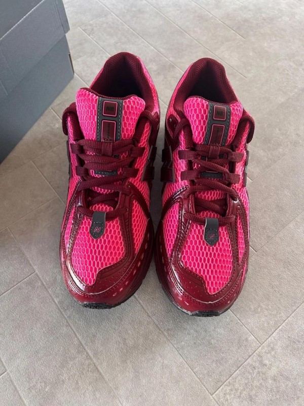 New Balance 1906R unisex pink trail mix maroon 2