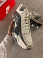 Nike Shox r4 white summit irridiscent brillant chrome