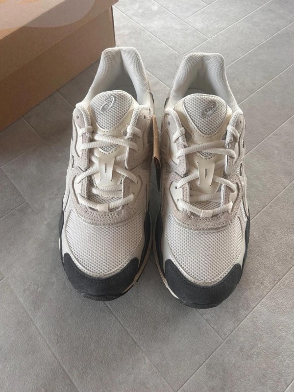 Asics gel nyc white smokey grey cream beige black 2