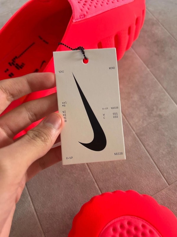 Nike Mind 001 crimson solar red 2