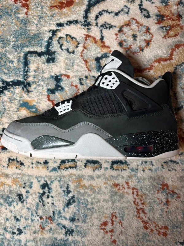 Air Jordan 4 Retro Fear 2