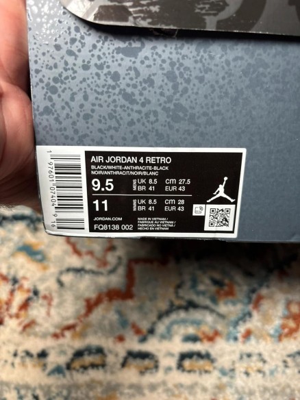 Air Jordan 4 Retro Fear