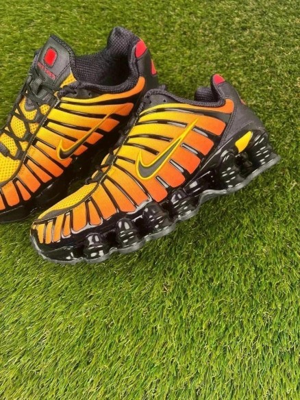 Nike Shox TL Jaune et Orange Dégradé - Taille 38