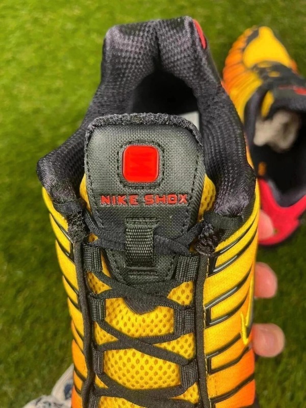 Nike Shox TL Jaune et Orange Dégradé - Taille 38 2