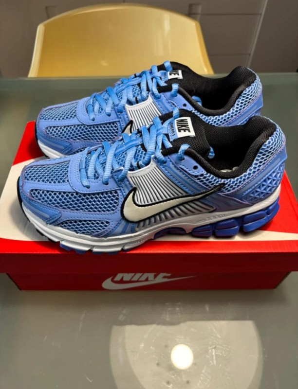 Nike zoom vomero 5 bleu taille 40 2