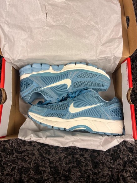 Nike Zoom Vomero 5 Denim Turquoise - Taille 38,5 EU