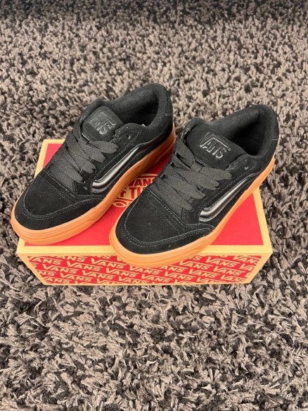 Vans Hylane noir semelle gomme - taille 36,5 EU