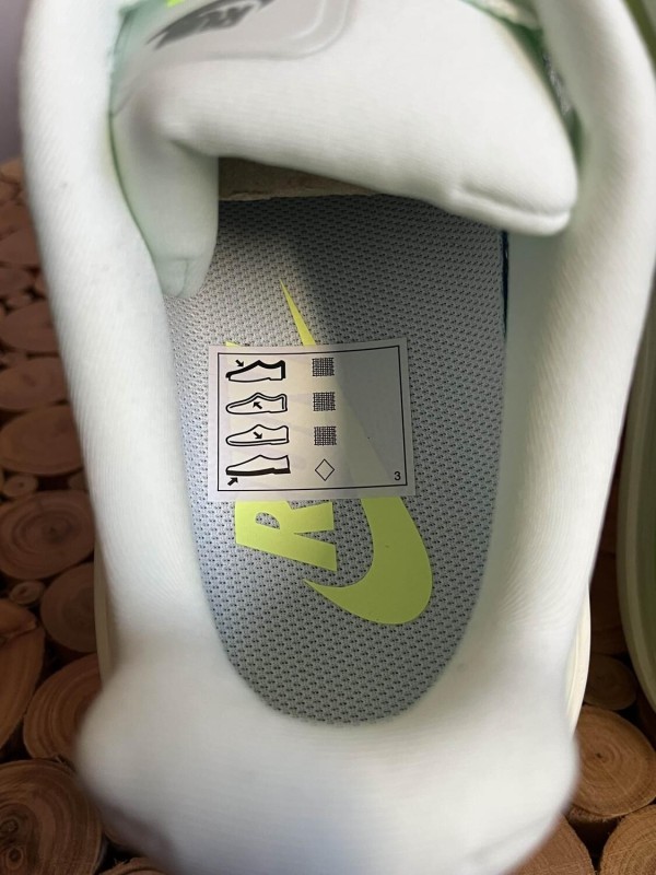 Nike Vomero premium 2