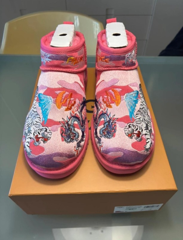 UGG x Palace classic ultra mini boot pink camo taille 38 2