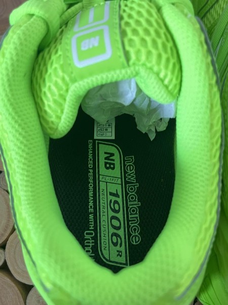New balance 1906R