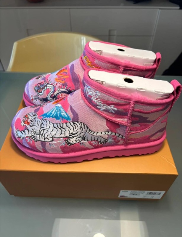 UGG x Palace classic ultra mini boot pink camo taille 38 2
