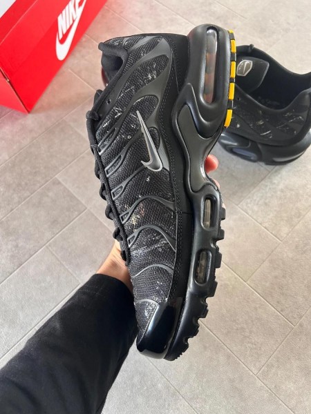 Nike air max plus tn camo black wood