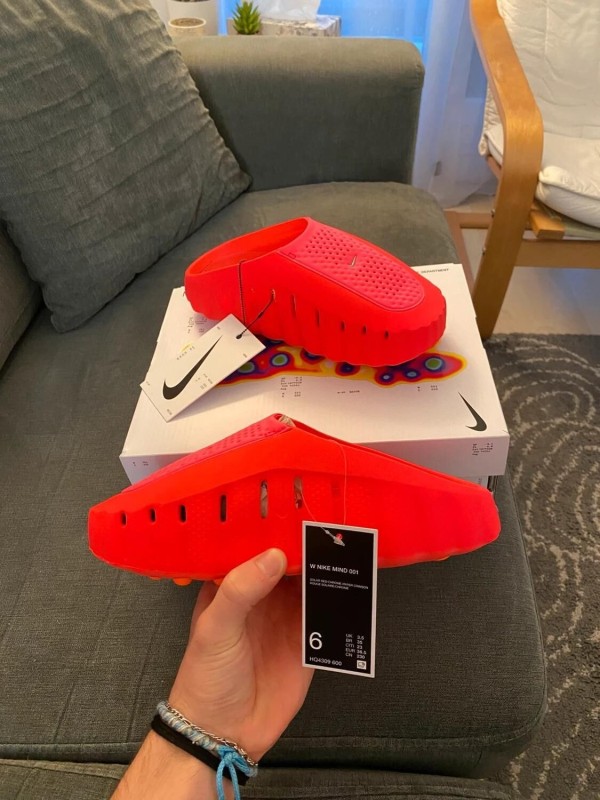 Nike Mind Red 2