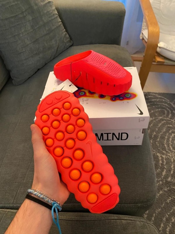 Nike Mind Red 2