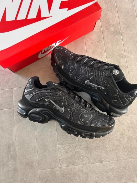 Nike air max plus tn camo black wood