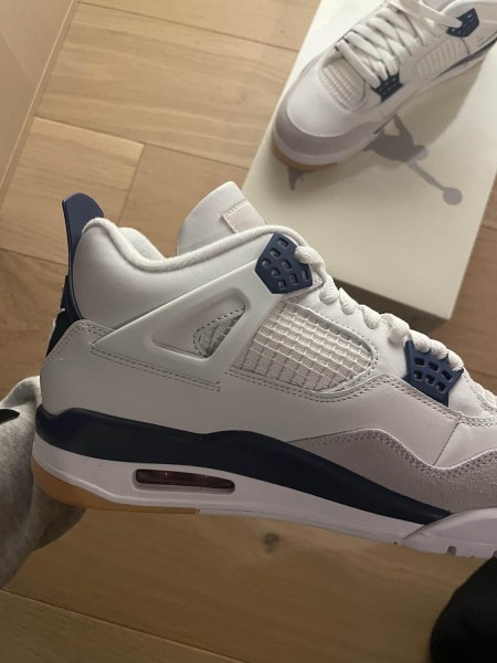 Jordan 4 navy blue