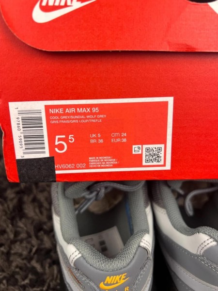 Nike Air Max 95 Cuir Noir Gris Orange - Taille 38 EU