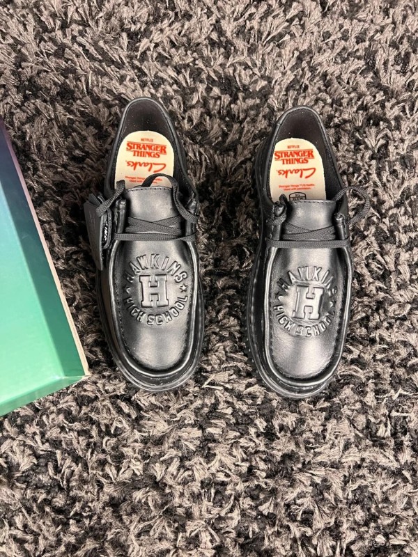 Clarks Torhill Leather x Stranger Things Noir - Taille 35,5 EU 2