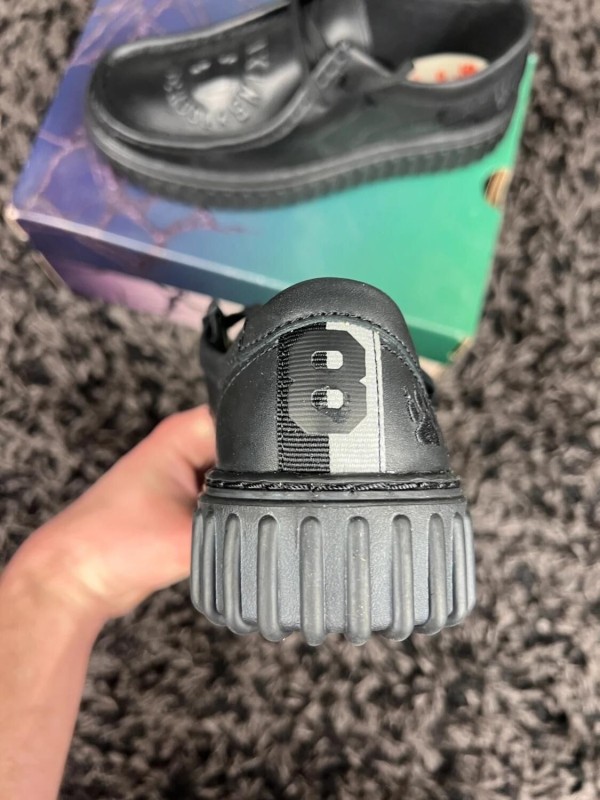 Clarks Torhill Leather x Stranger Things Noir - Taille 35,5 EU 2