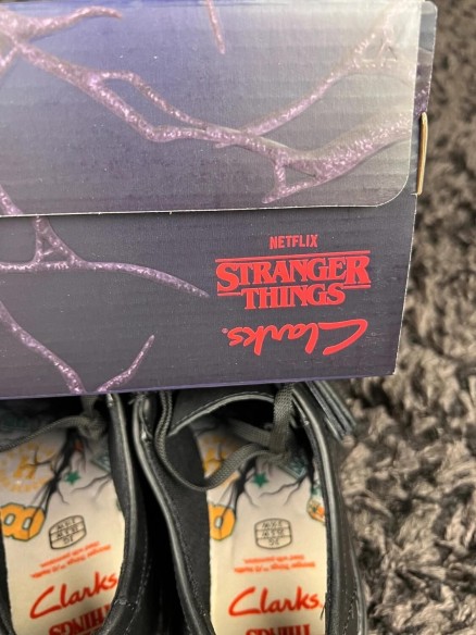 Clarks Torhill Leather x Stranger Things Noir - Taille 35,5 EU