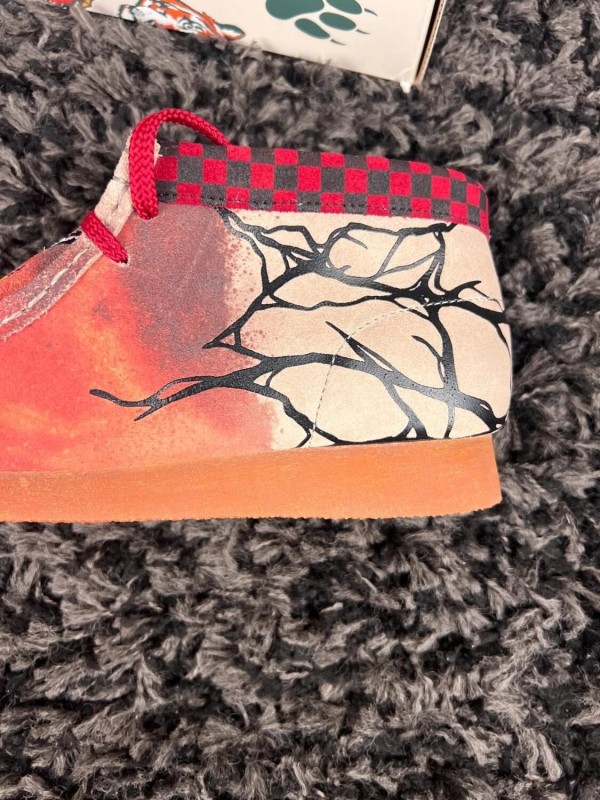 Clarks wallabee nubuck x stranger things rose - taille 38 EU 2