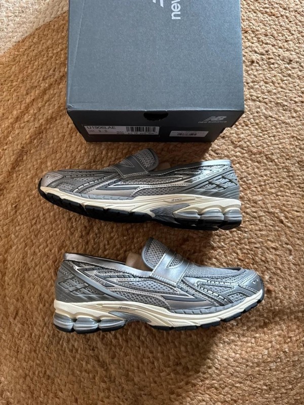 New balance 1906L silver - taille 42,5 2