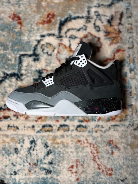 Air Jordan 4 Retro Fear