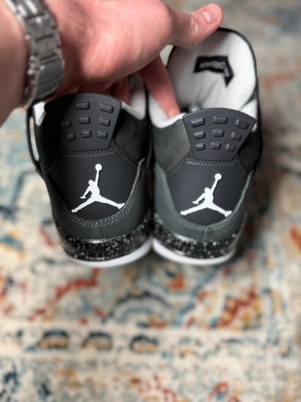 Air Jordan 4 Retro Fear