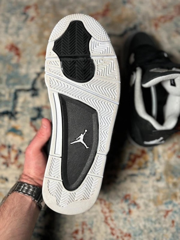 Air Jordan 4 Retro Fear 2