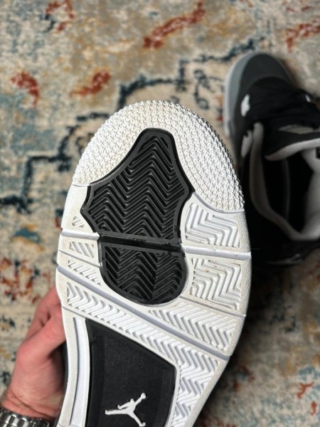Air Jordan 4 Retro Fear