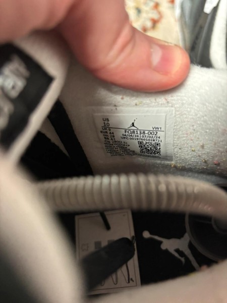 Air Jordan 4 Retro Fear