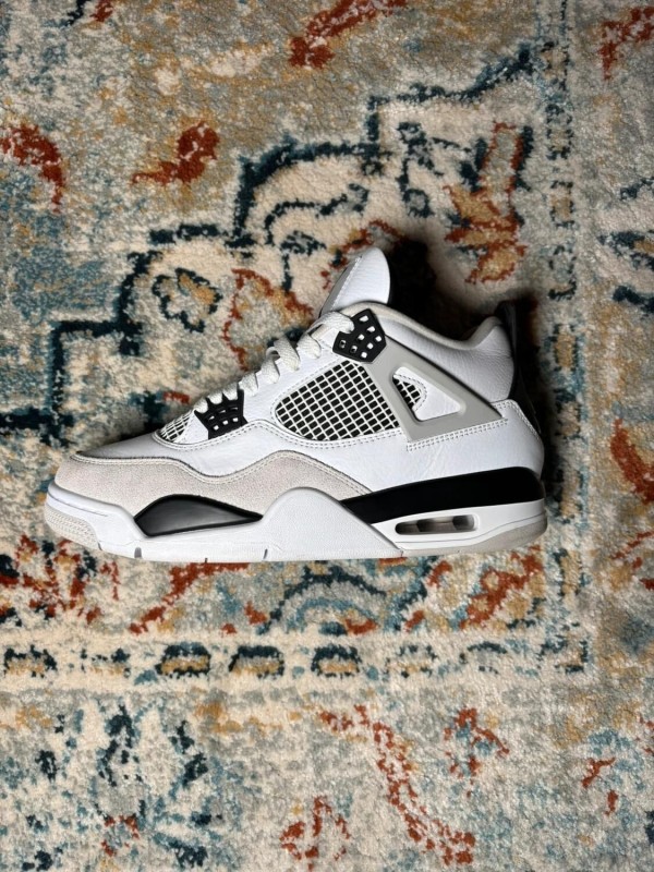 Air Jordan 4 Military Black 2