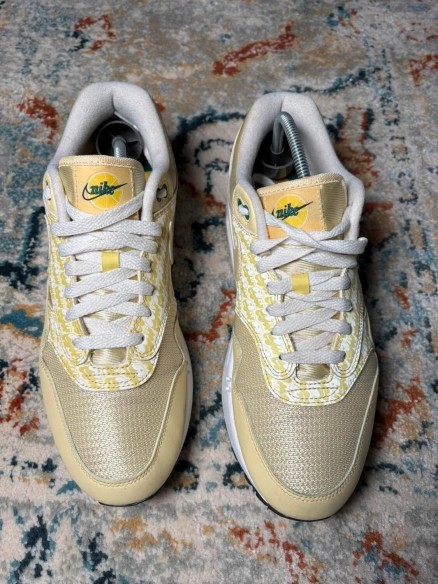 Nike air max one lemonade
